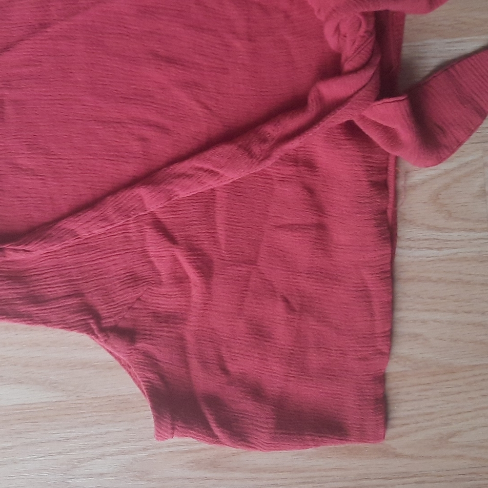 Crop top - Picture 3 of 6